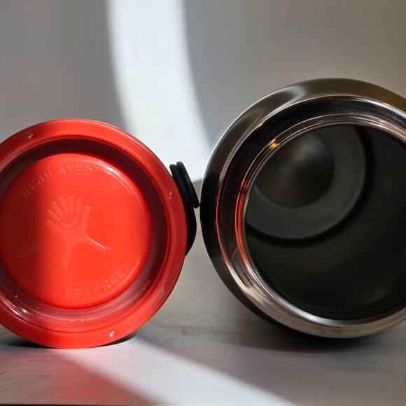 Hydro Flask 32 oz Wide Mouth Bottle – Flex Cap - Picture 6 of 7